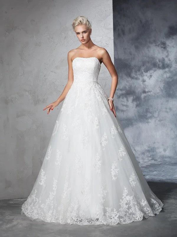 Ball Gown Strapless Lace Sleeveless Long Lace Wedding Dresses