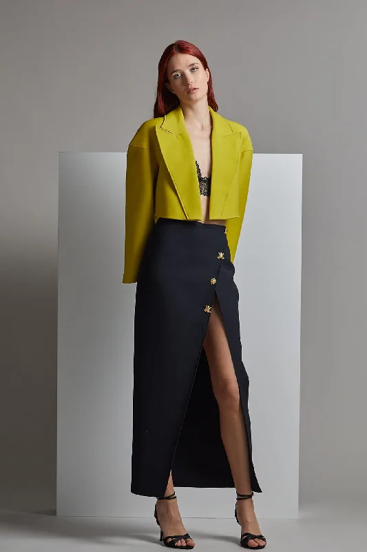 Short jacket with high slit skirt